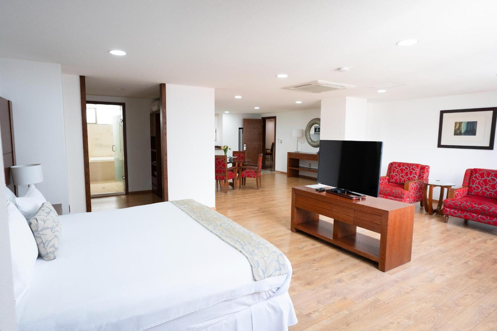 Suites Perisur Apartamentos Amueblados เม็กซิโกซิตี้ ภายนอก รูปภาพ